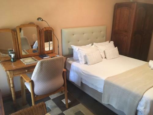 Hostal Habitat Guest House