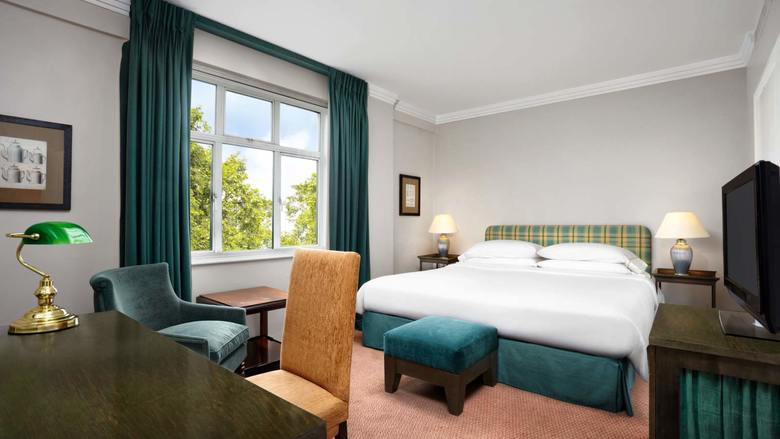 The Park Lane Hotel