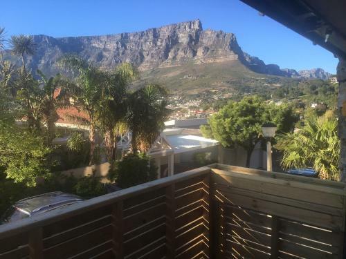 Signal Hill Apartment