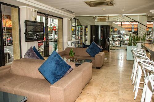 Urban Chic Boutique Hotel & Cafe
