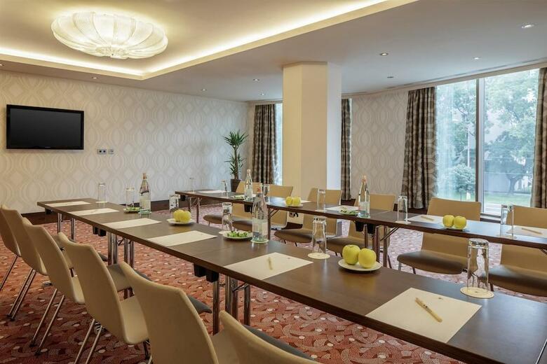 Hotel Doubletree By Hilton Bratislava