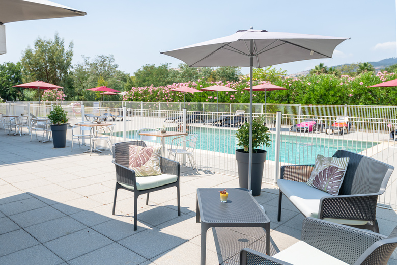 Hotel Zenitude H�tel-r�sidences Confort Cannes Mandelieu