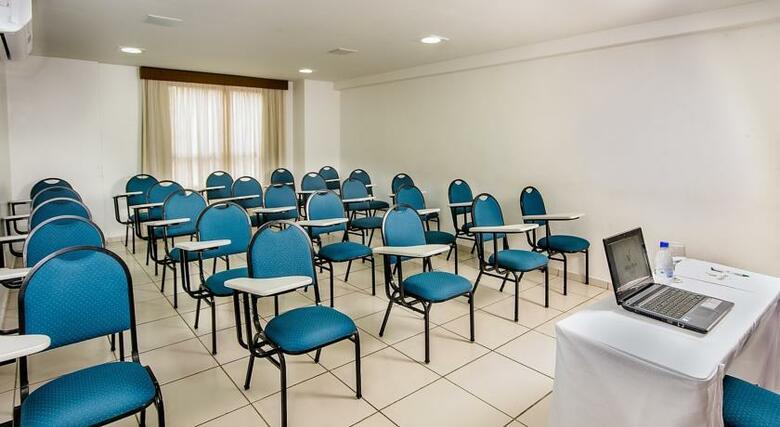 Villa Park Hotel