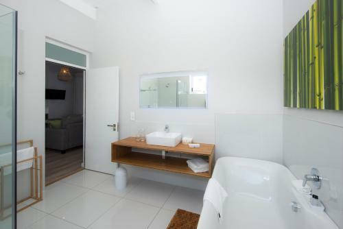 Hostal Bamboo Guest House
