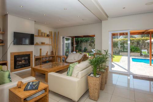 Hostal Bamboo Guest House