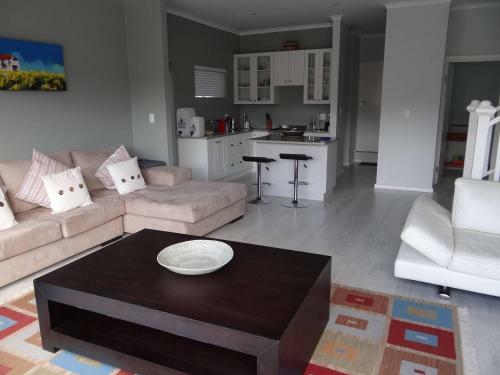 Apartamentos Waterside Living Can04