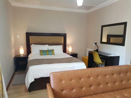 Hostal Four Seasons Lehae Guest House