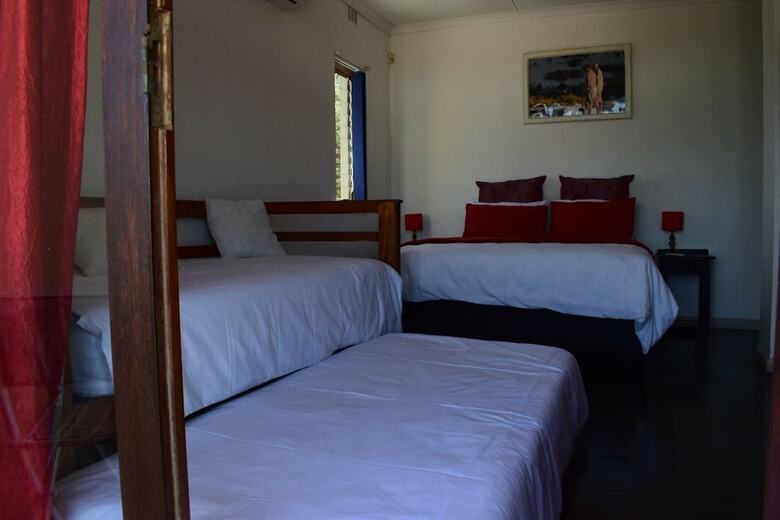 Hotel Oudtshoorn Homestay Accommodation