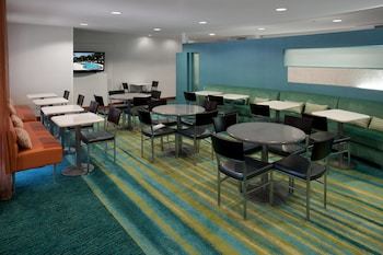 Hotel Springhill Suites Arlington Near Six Flags
