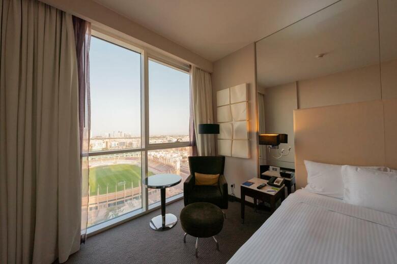 Hotel Centro Al Manhal Rotana