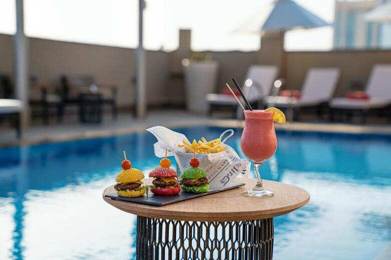 Hotel Centro Al Manhal Rotana