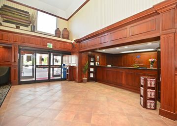 Hotel Comfort Suites Biltmore Square