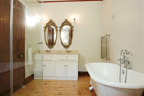 Hostal Roosenwijn Guesthouse