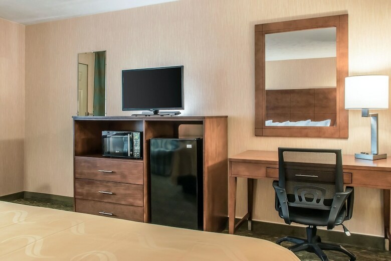 Hotel Quality Inn Bedford