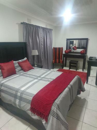 Hostal 82 On Buren Guest House