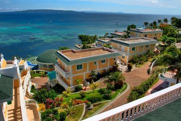 Hotel Monaco Suites De Boracay