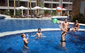 Hotel Regency Lagoon Resort