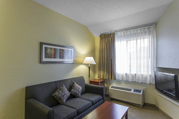 Hotel Mainstay Suites Brentwood