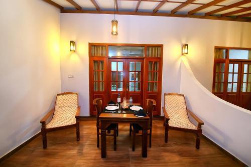 Sundara Thenak