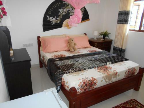 Hostal Nadee Villa