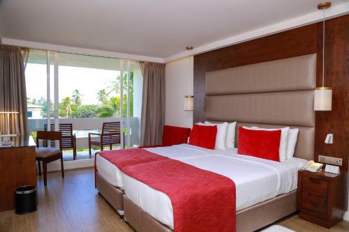 Pegasus Reef Hotel