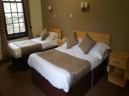 Pension Mclays Guest House