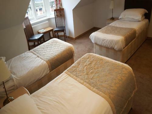 Pension Mclays Guest House