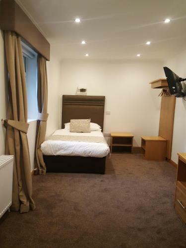Pension Mclays Guest House