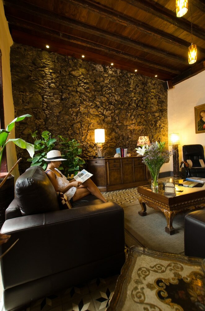 Gara Hotel