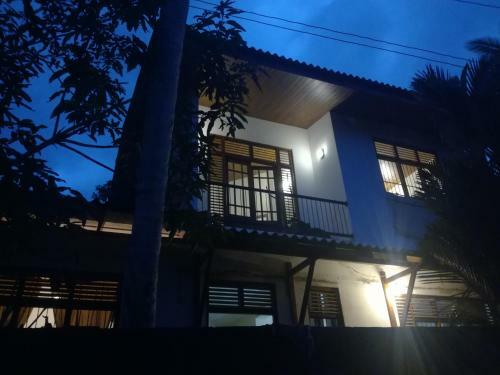 Field View Homestay
