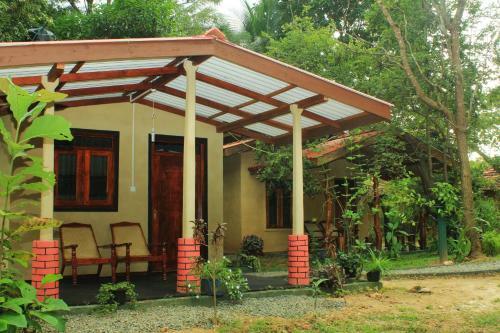 Hostal Sajee Nature Cottage