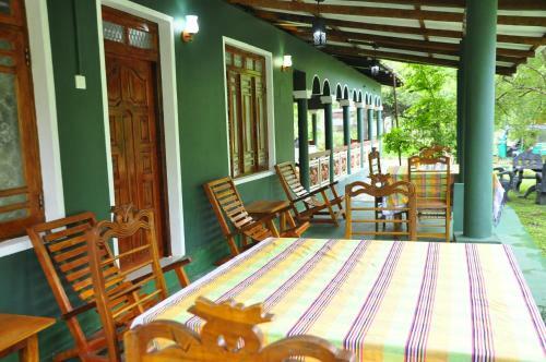 Rock Lake Home Stay