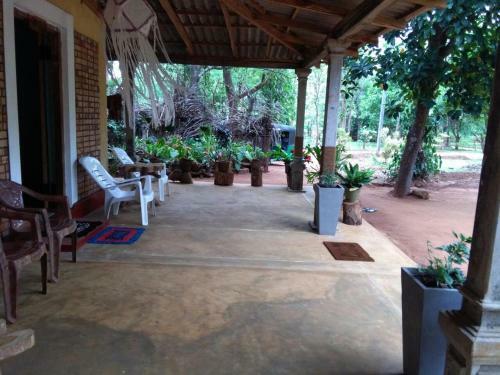 Hostal Thilina Home Stay