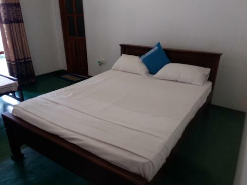 Talalla Sea Anemone Hotel