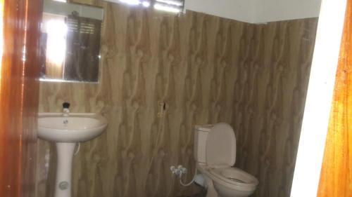 Hostal Induwara Guesthouse