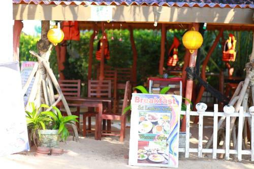 Hostal Mallika Guest House