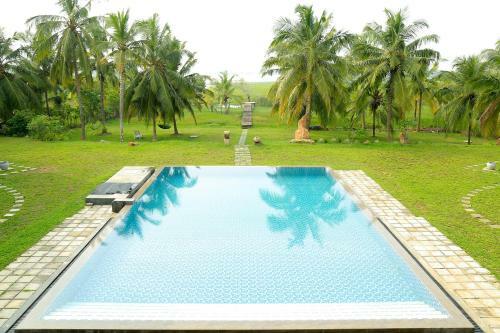 Hotel Tara Watergate