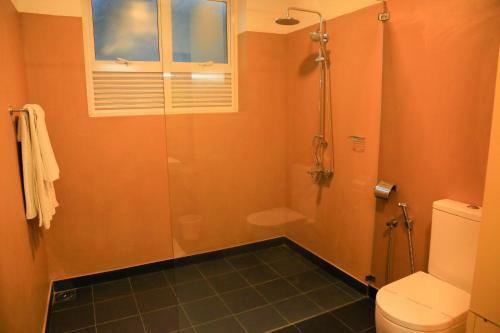 Hotel Tara Watergate