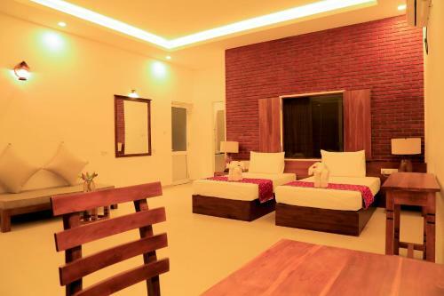 Hotel Tara Watergate
