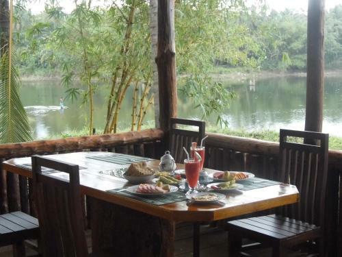 Hotel Yonan River Face Safari Resort
