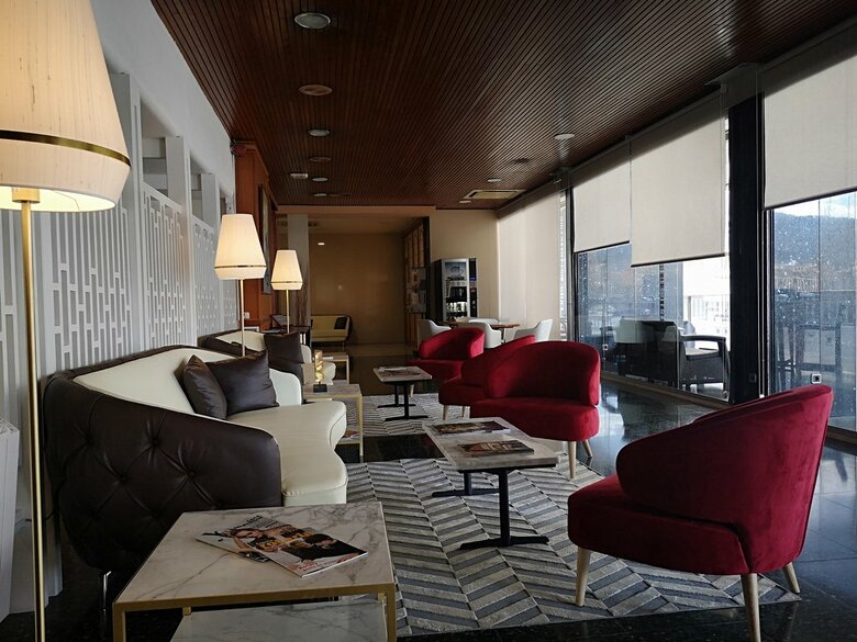 Hotel Reconquista