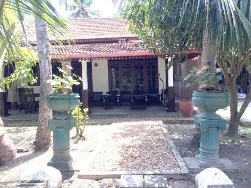 Avendra Holiday Home - Weligama