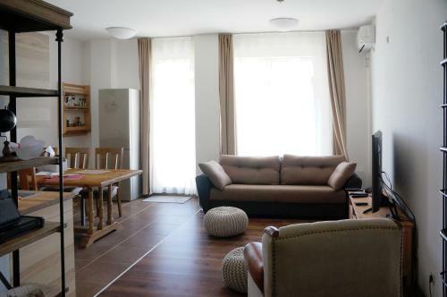 Happy Place Apartments Krit