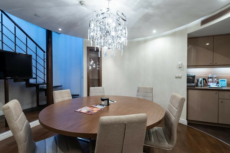 La Prima Fashion Hotel