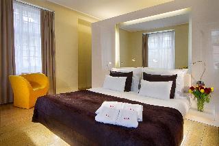 Three Stork's Hotel