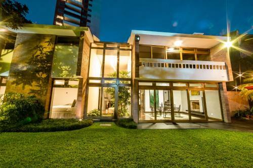 Bed & Breakfast La Casa - Luxury Boutique Hotel