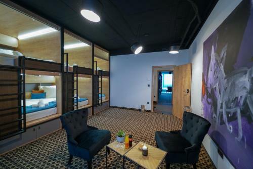 New! Boutique Capsule Hostel Chors