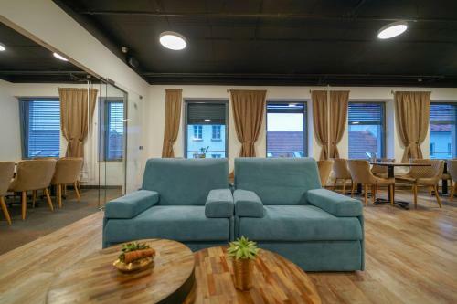 New! Boutique Capsule Hostel Chors