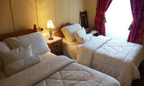 Bed & Breakfast Inishross House