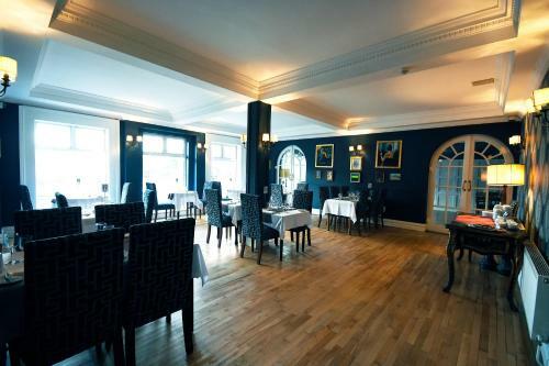 Lodge At Leenane Hotel